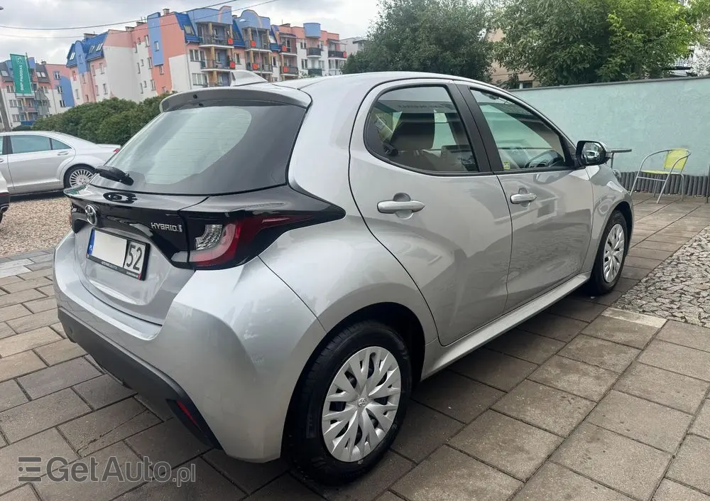 TOYOTA Yaris Ver-hybrid-1-5-comfort