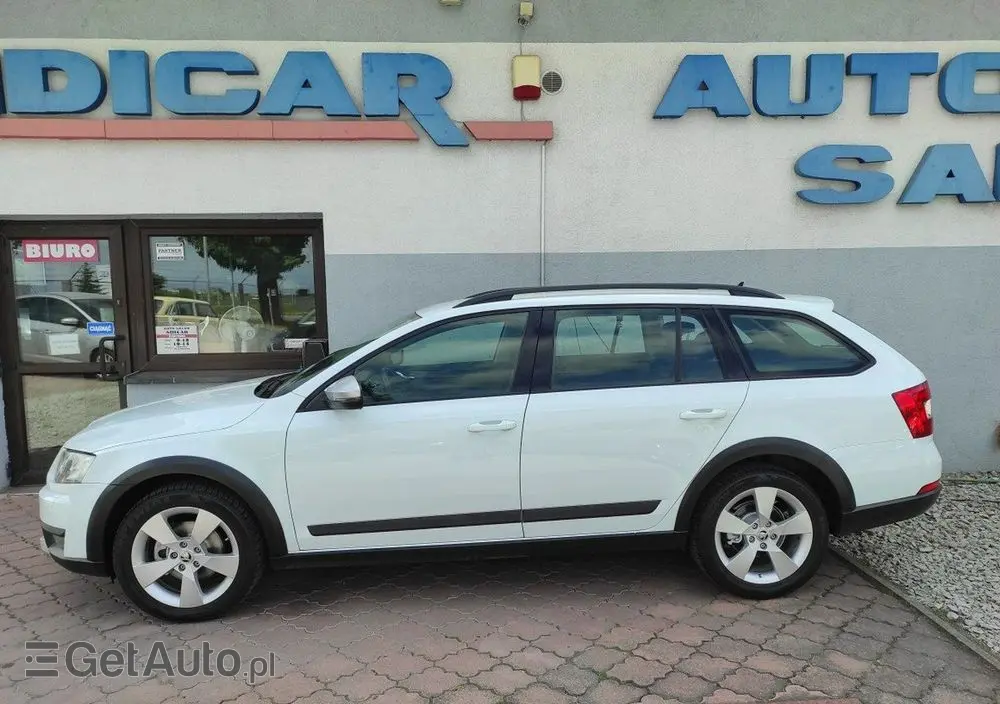 SKODA Octavia 