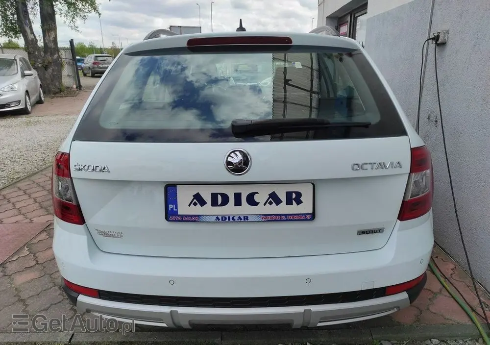 SKODA Octavia 