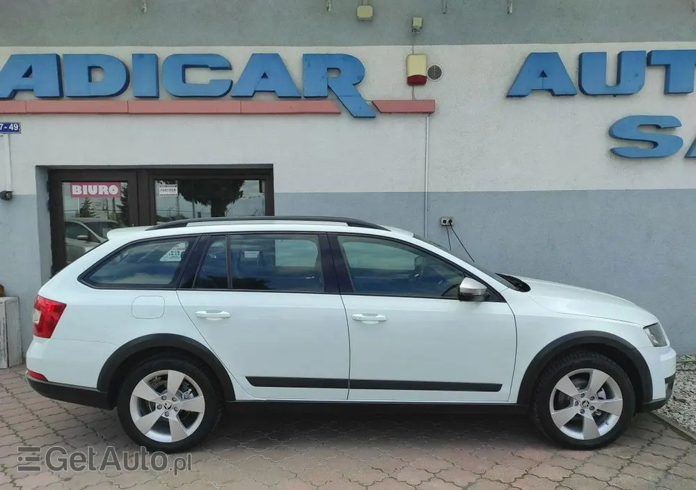 SKODA Octavia 