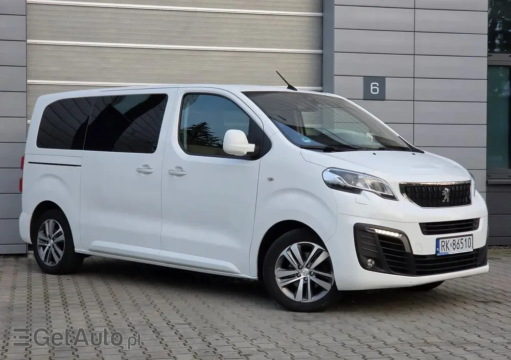 PEUGEOT Traveller L2 2.0 EAT8 Business VIP