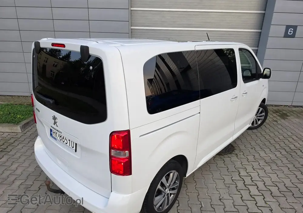 PEUGEOT Traveller L2 2.0 EAT8 Business VIP