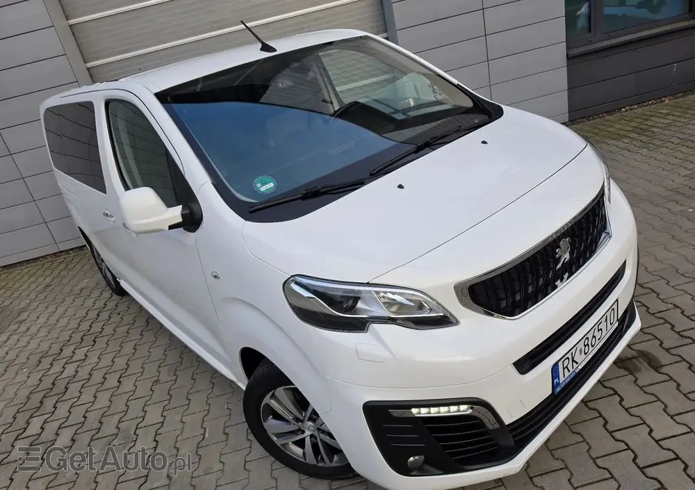 PEUGEOT Traveller L2 2.0 EAT8 Business VIP