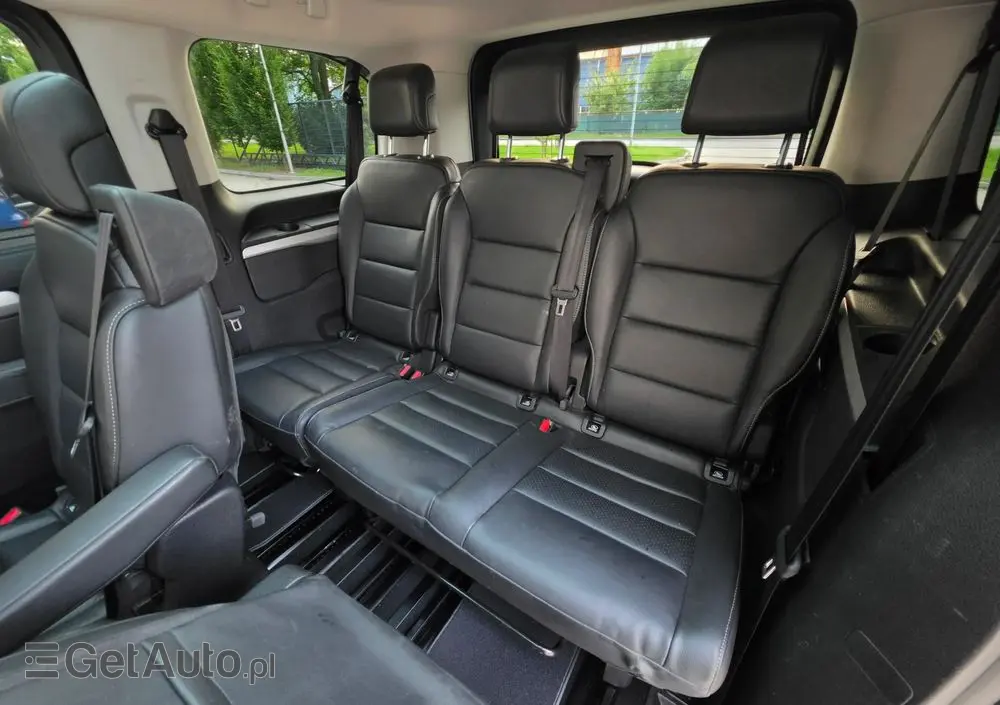PEUGEOT Traveller L2 2.0 EAT8 Business VIP
