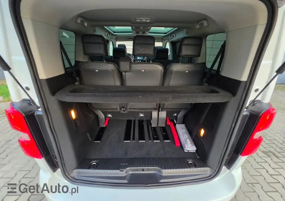 PEUGEOT Traveller L2 2.0 EAT8 Business VIP