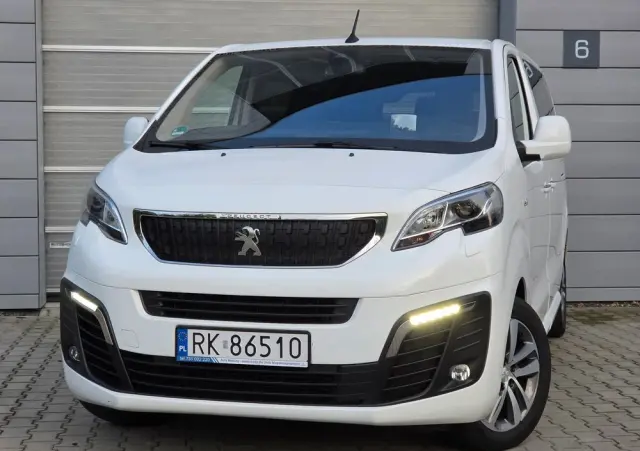 PEUGEOT Traveller L2 2.0 EAT8 Business VIP