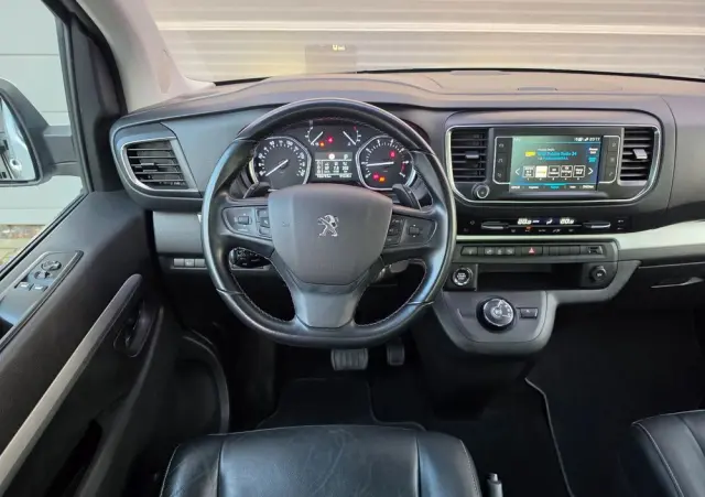 PEUGEOT Traveller L2 2.0 EAT8 Business VIP