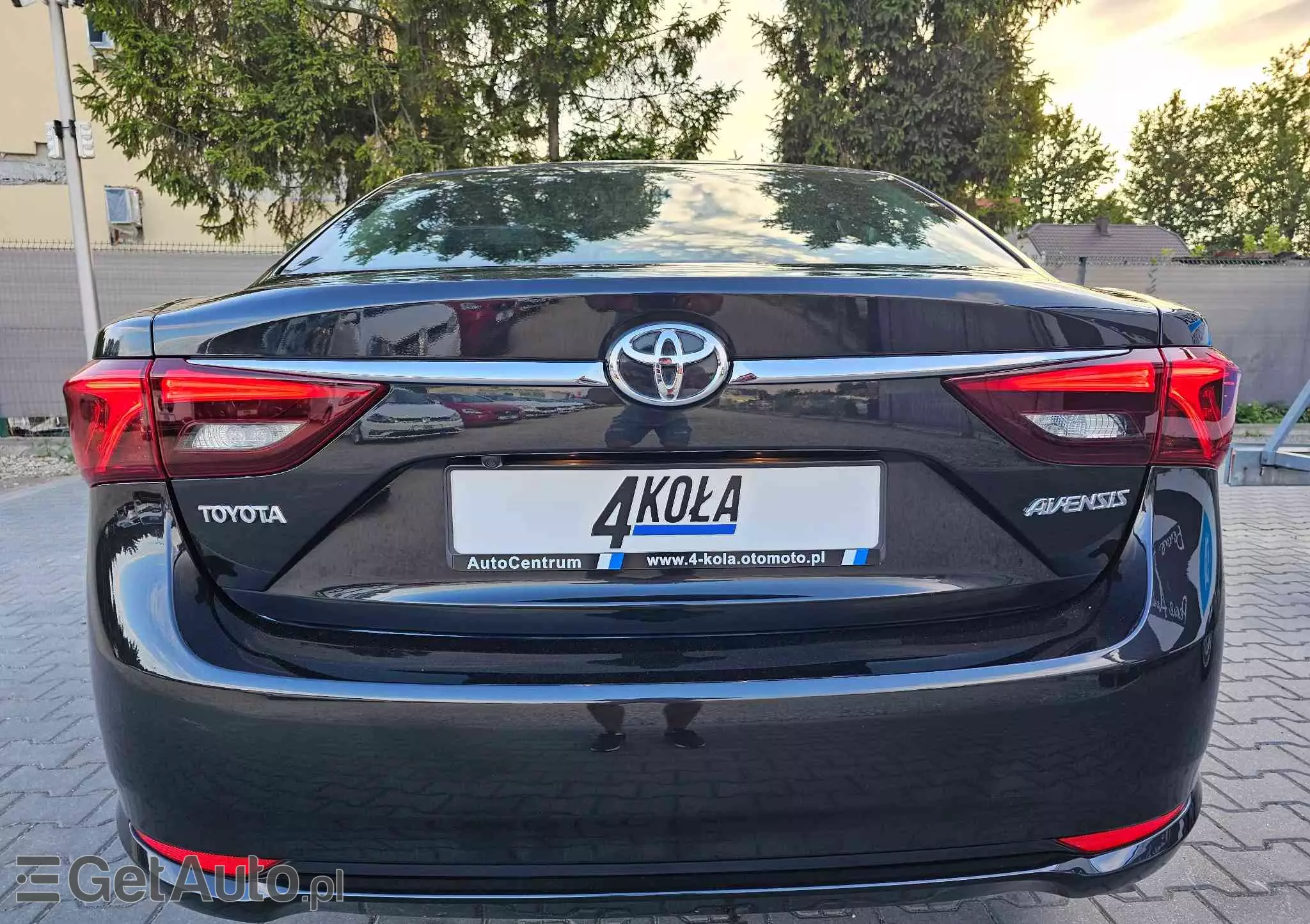 TOYOTA Avensis 2.0 D-4D Premium