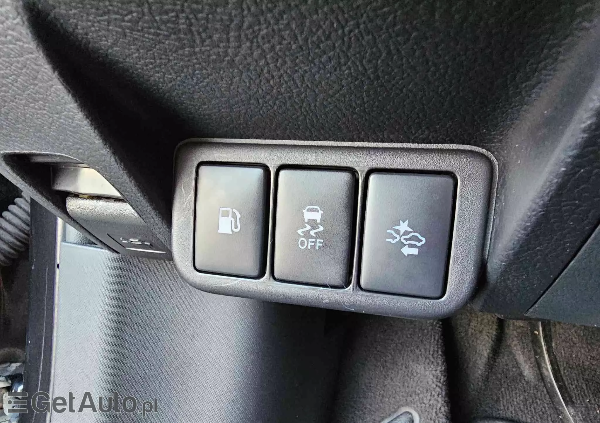 TOYOTA Avensis 2.0 D-4D Premium