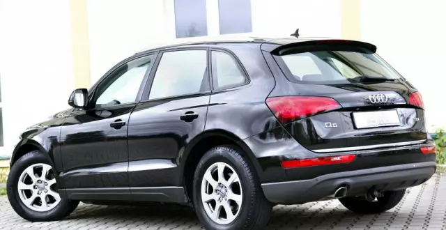AUDI Q5 2.0 TDI S tronic