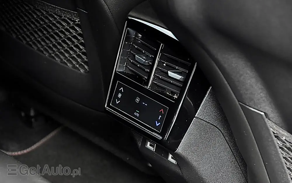 DS AUTOMOBILES DS 7 Crossback 1.6 PureTech Performance Line +