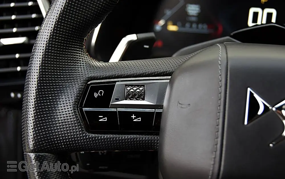 DS AUTOMOBILES DS 7 Crossback 1.6 PureTech Performance Line +