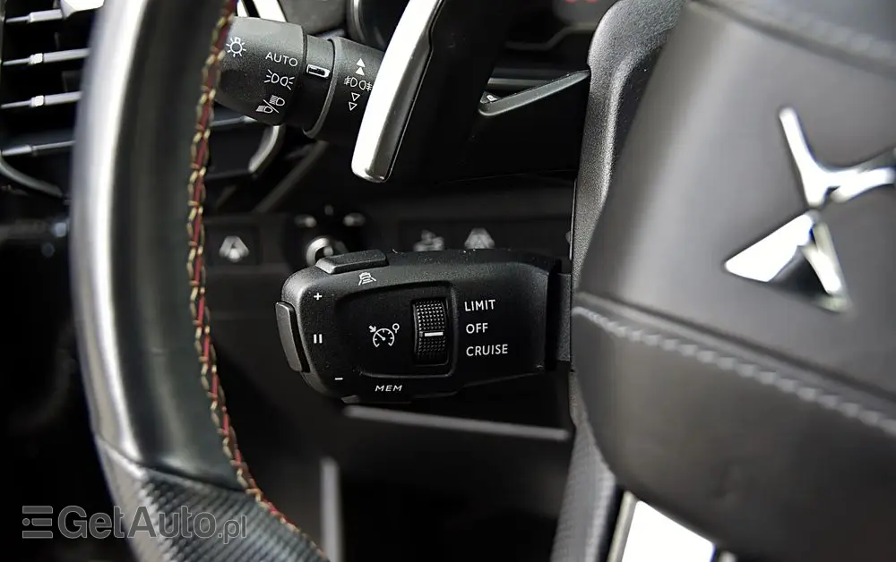 DS AUTOMOBILES DS 7 Crossback 1.6 PureTech Performance Line +