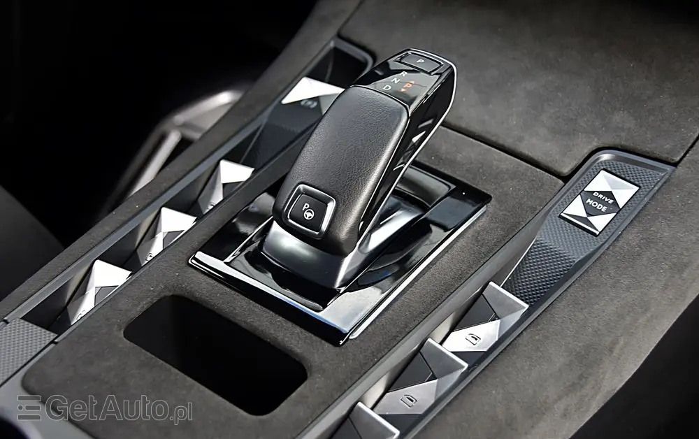 DS AUTOMOBILES DS 7 Crossback 1.6 PureTech Performance Line +