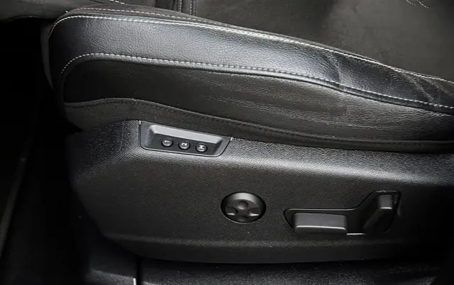 DS AUTOMOBILES DS 7 Crossback 1.6 PureTech Performance Line +