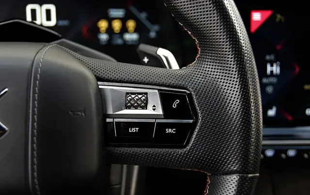 DS AUTOMOBILES DS 7 Crossback 1.6 PureTech Performance Line +