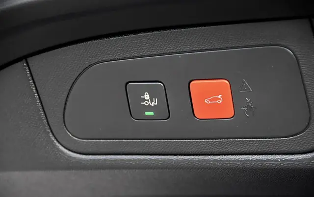 DS AUTOMOBILES DS 7 Crossback 1.6 PureTech Performance Line +