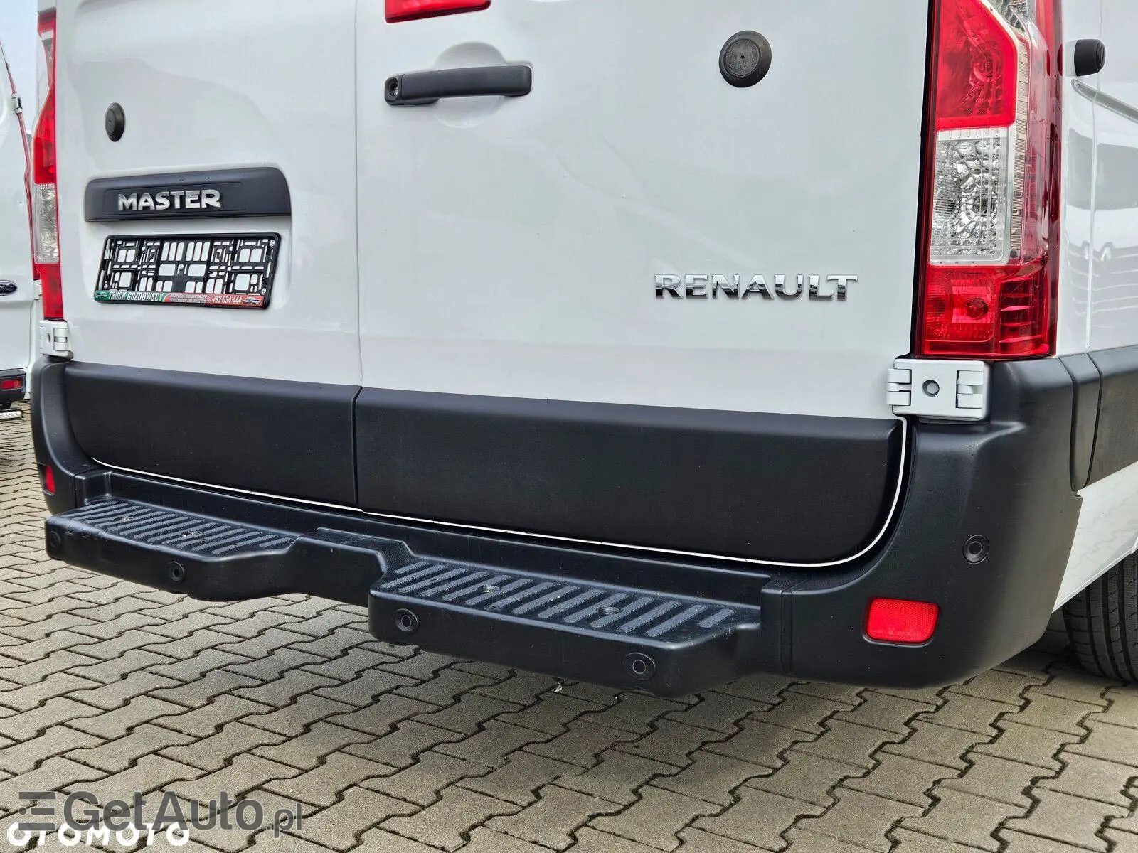 RENAULT Master L4H2 Business DBL