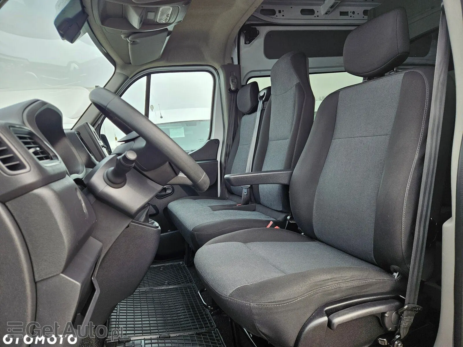 RENAULT Master L4H2 Business DBL