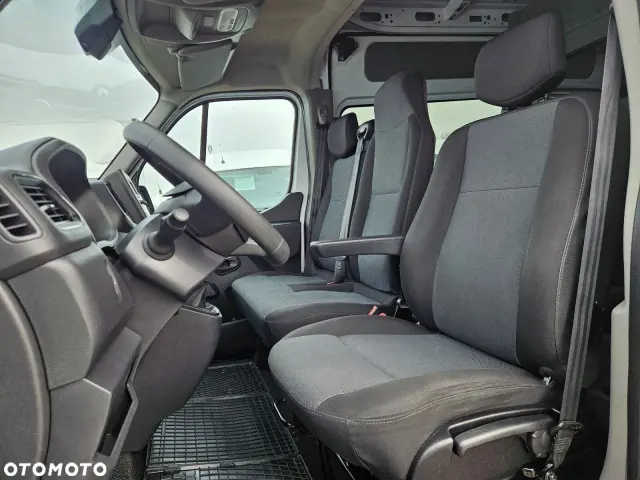 RENAULT Master L4H2 Business DBL