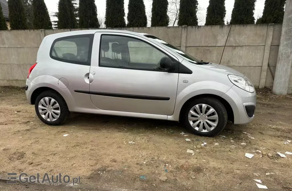 RENAULT Twingo 