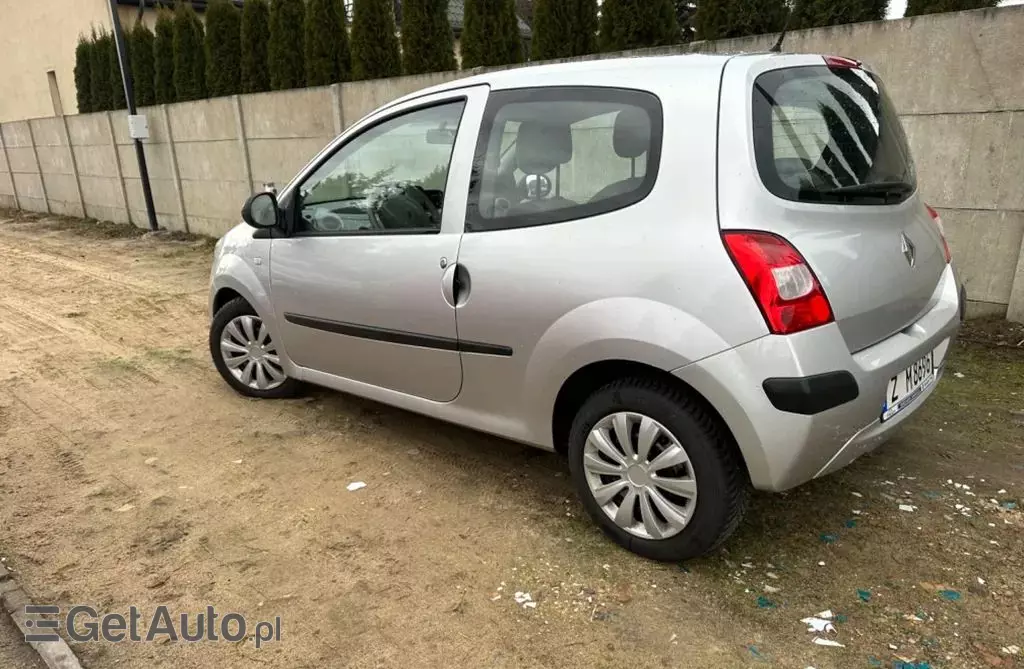 RENAULT Twingo 