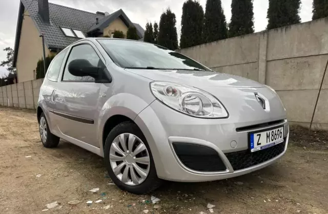 RENAULT Twingo 