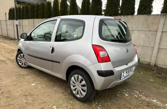 RENAULT Twingo 
