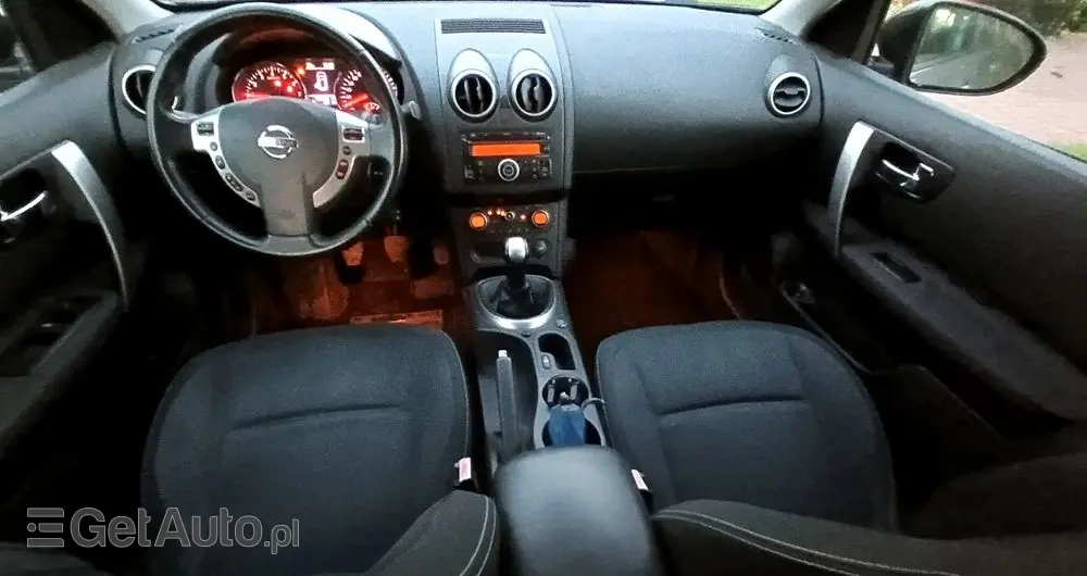 NISSAN Qashqai 1.6 acenta