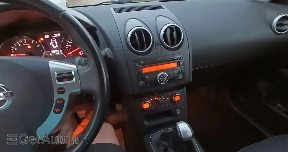 NISSAN Qashqai 1.6 acenta