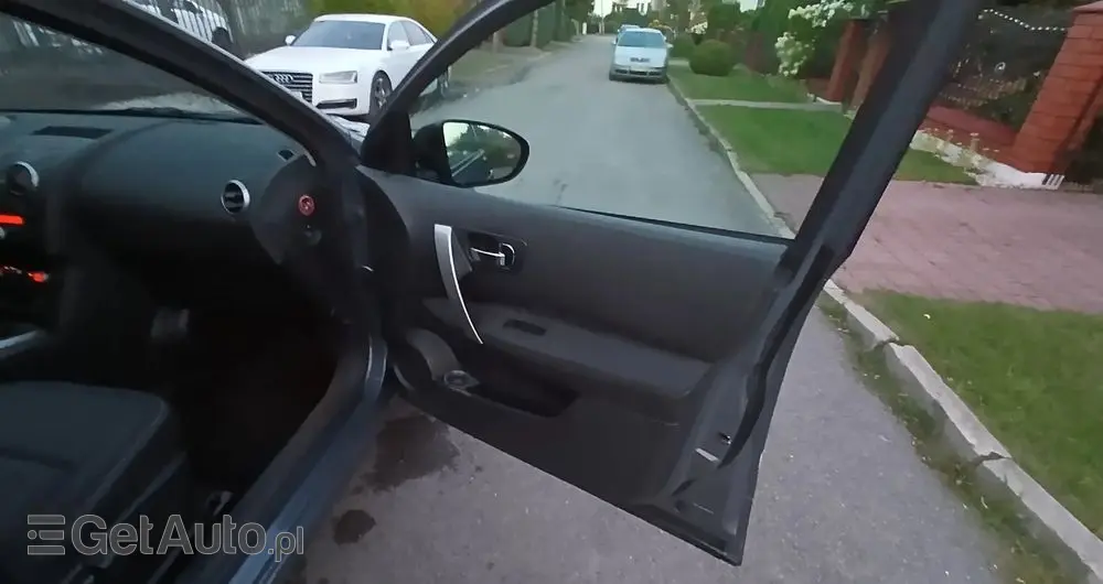 NISSAN Qashqai 1.6 acenta