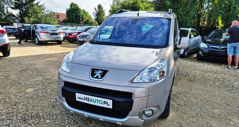 PEUGEOT Partner Tepee 110 Family