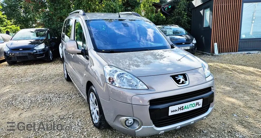 PEUGEOT Partner Tepee 110 Family