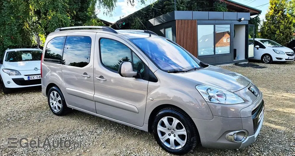 PEUGEOT Partner Tepee 110 Family