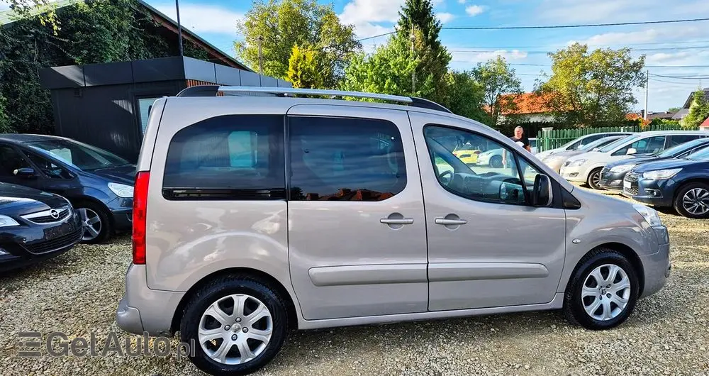 PEUGEOT Partner Tepee 110 Family