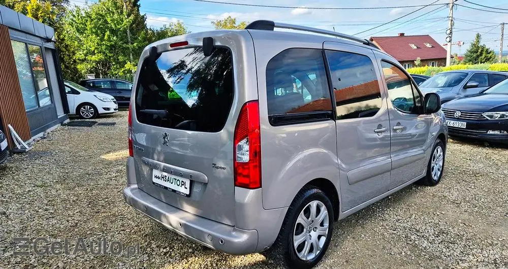 PEUGEOT Partner Tepee 110 Family