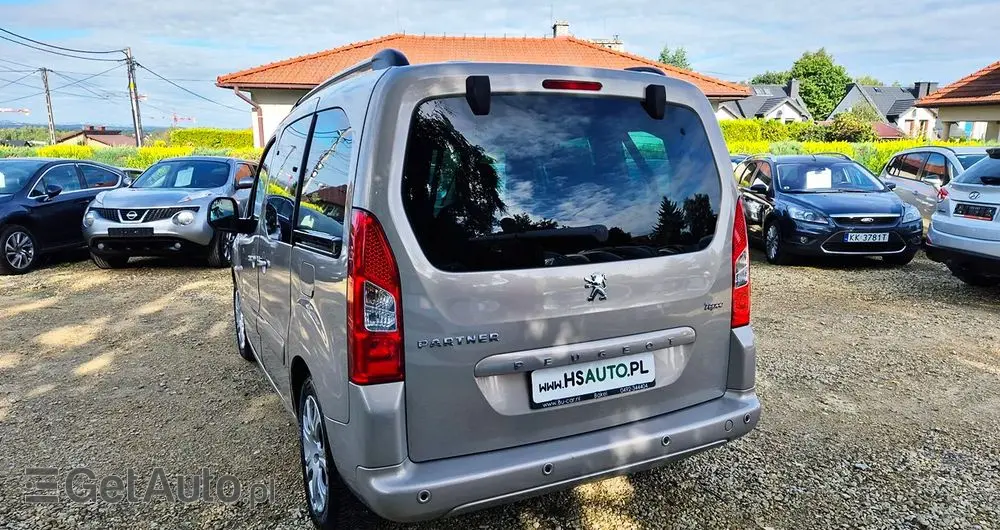 PEUGEOT Partner Tepee 110 Family
