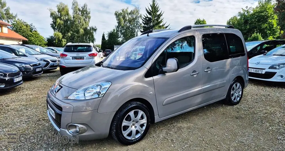 PEUGEOT Partner Tepee 110 Family