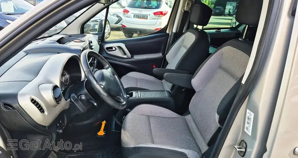 PEUGEOT Partner Tepee 110 Family