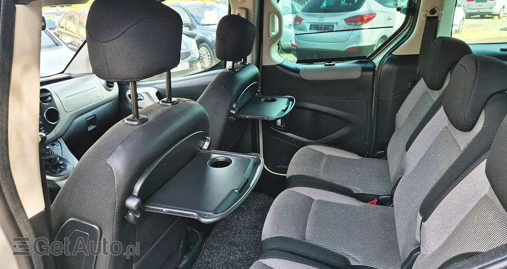 PEUGEOT Partner Tepee 110 Family