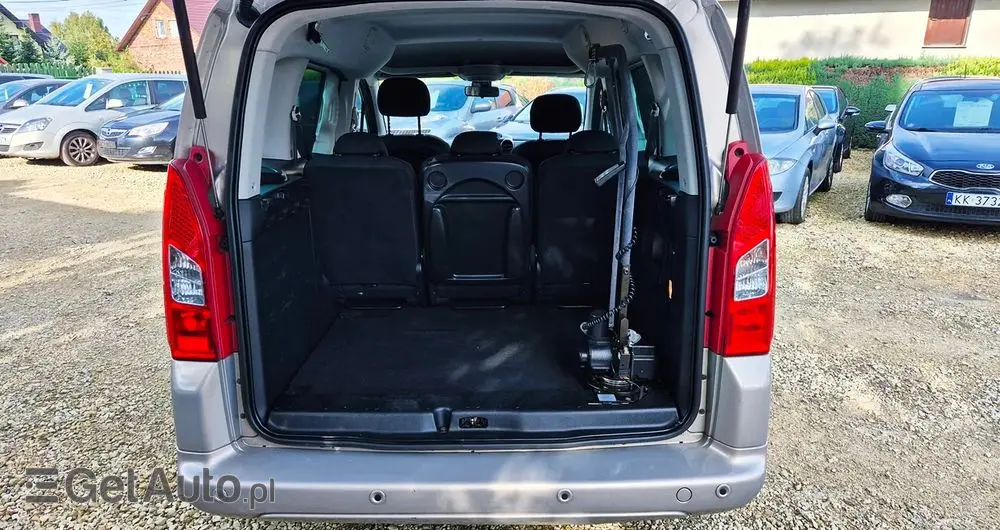 PEUGEOT Partner Tepee 110 Family