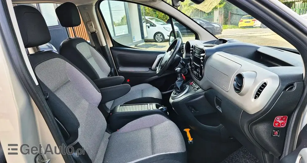 PEUGEOT Partner Tepee 110 Family