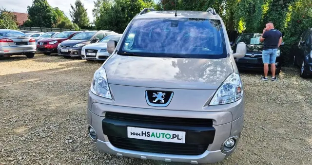 PEUGEOT Partner Tepee 110 Family