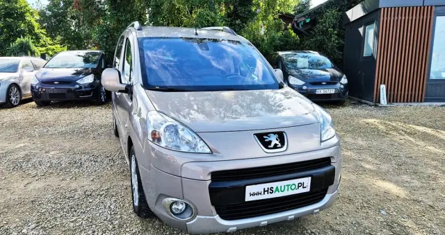 PEUGEOT Partner Tepee 110 Family