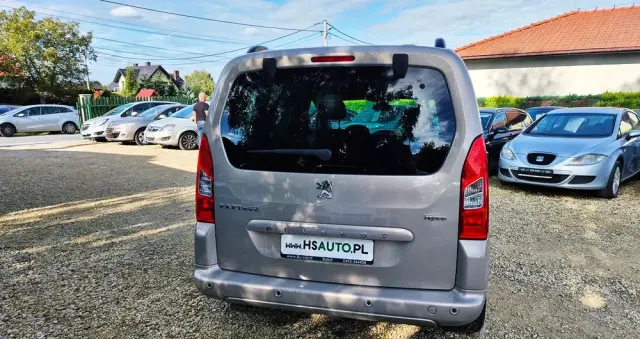 PEUGEOT Partner Tepee 110 Family