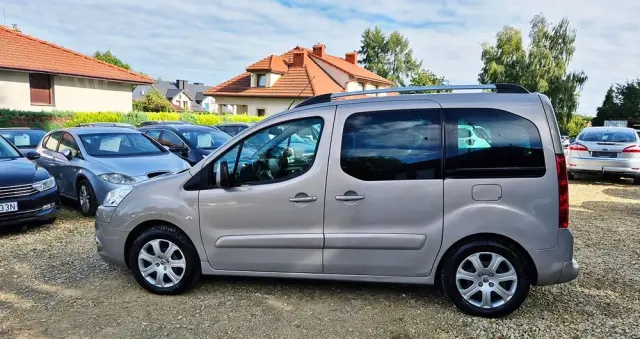 PEUGEOT Partner Tepee 110 Family