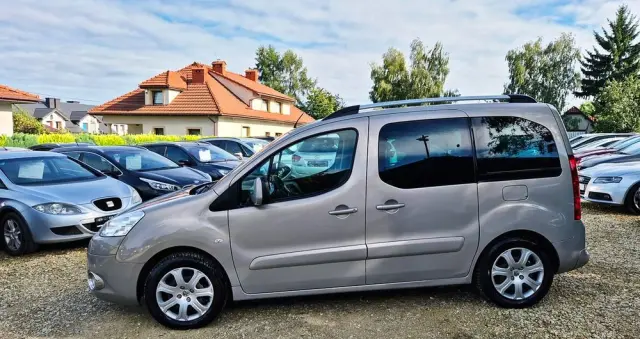 PEUGEOT Partner Tepee 110 Family