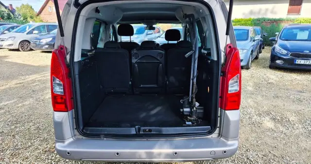 PEUGEOT Partner Tepee 110 Family