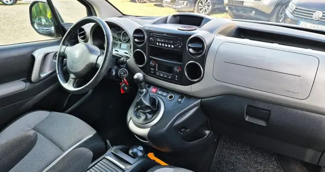 PEUGEOT Partner Tepee 110 Family