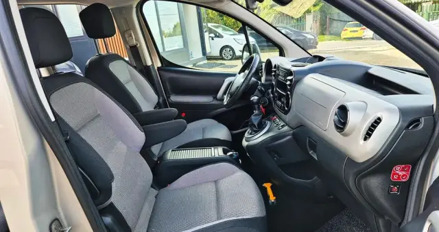 PEUGEOT Partner Tepee 110 Family